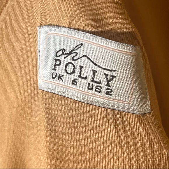 Oh Polly
Keep it Simple
Ruched
Midaxi Dress
Size 2 - Picture 6 of 9